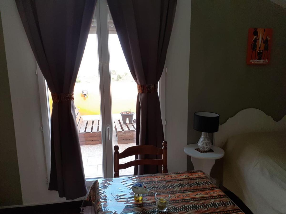 Cote De France Bed & Breakfast Fundura
